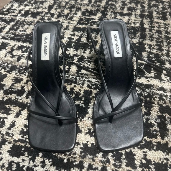 Steve Madden Shoes - Steve Madden Black Heels